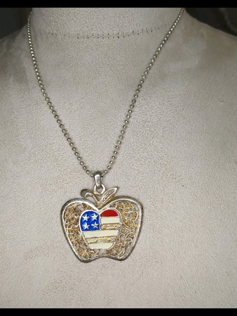 Vintage 70s American Flag Necklace NYC Big Apple Gold Tone Boho Unisex
